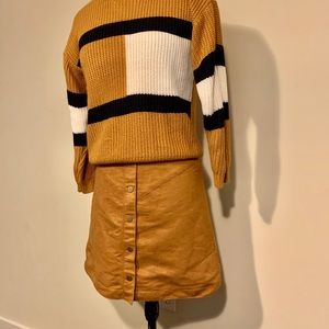 Faux leather mini skirt